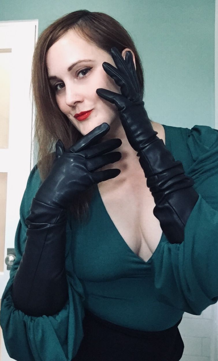 Customer photo review of Opera Gloves in Black Faux Leather