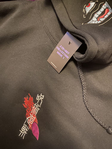 Customer photo review of JJK Black Hoodie
