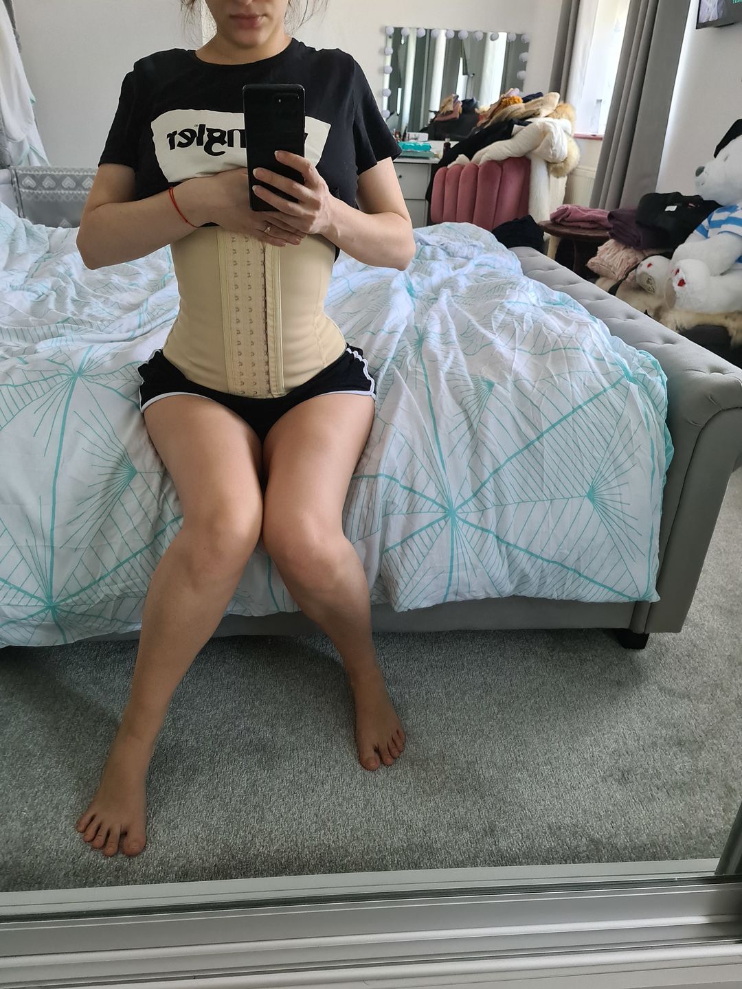 Customer photo review of Latex Waist Trainer