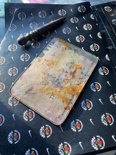 Customer photo review of No.52 | Leather Vertical Wallet (Digital Pattern)