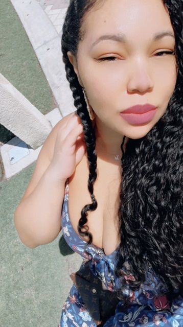 Customer photo review of Brazilian Deep Curly Texture U Part Wigs AU05
