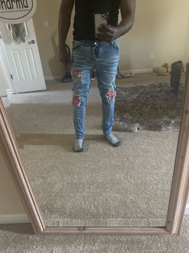 Customer photo review of Amiri Destroyed Jean
