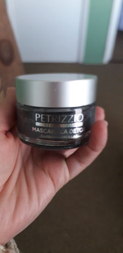 Customer photo review of Petrizzio Mascarilla Detox Arcilla Carbon