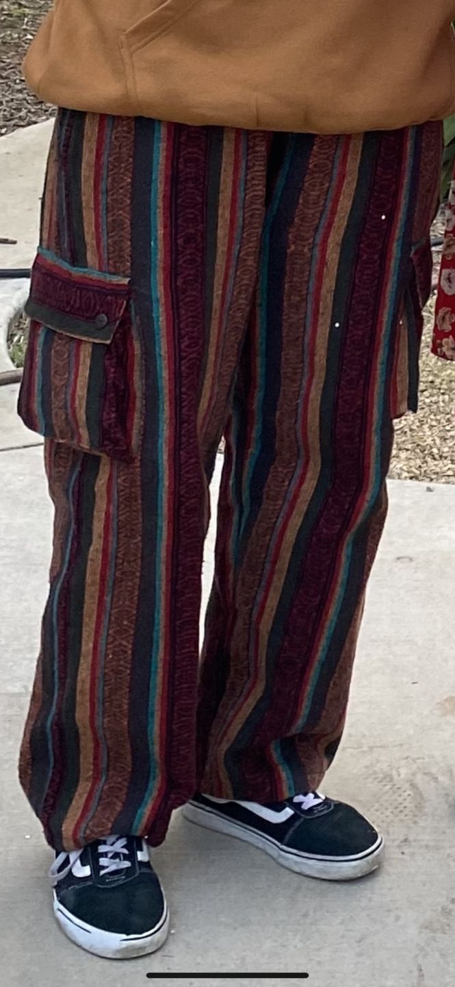 Customer photo review of Woven Cotton Cargo Pants