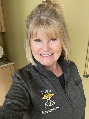 Customer photo review of The North Face ® Ladies Skyline Full-Zip Jacket | NF0A47F6