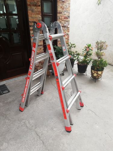 Customer photo review of Escalera de Aluminio Multiposición 17' Tipo IA Megamax Little Giant 14417 (Demo)