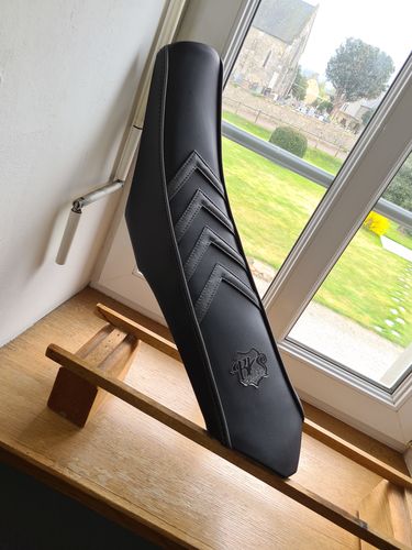 Customer photo review of Housse de selle personnalisée en 3D moto 50cc / mécaboite