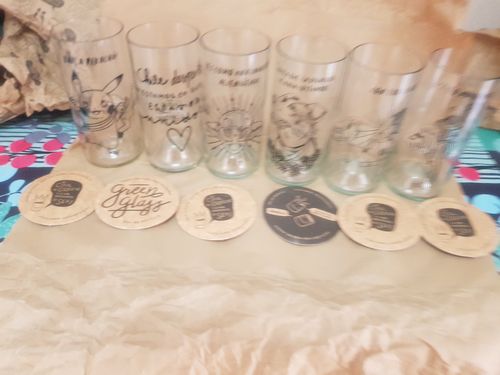 Customer photo review of Superhéroes Chilenos Juego de 6 Vasos