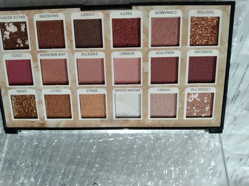 Customer photo review of MISS ROSE Full Coverage Concealer