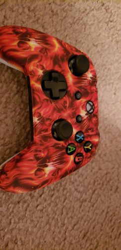 Customer photo review of Wildfire - XBOX One Controller Skin