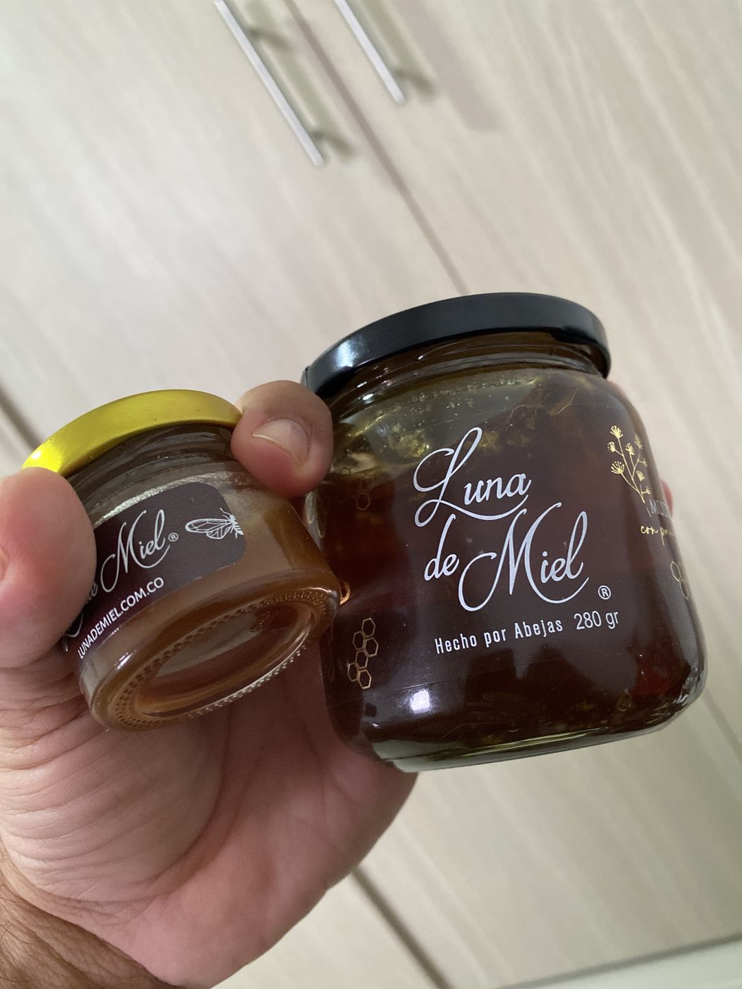 Customer photo review of Luna de miel con panal de abejas