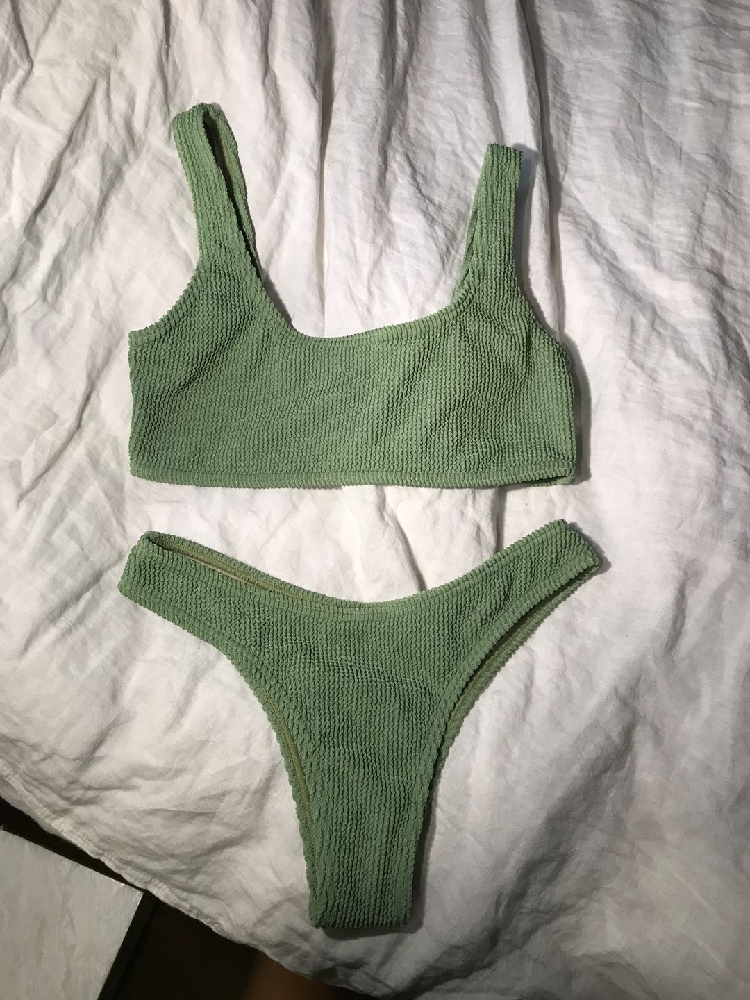 Customer photo review of Piper Crinkle Bottom - Matcha Green