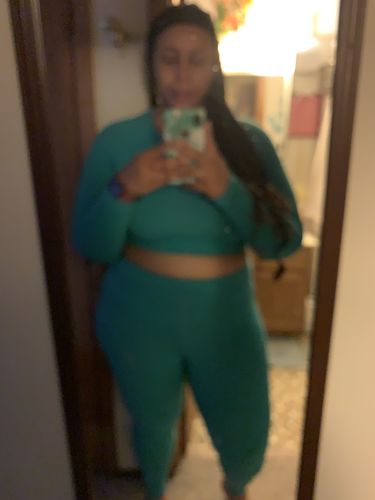 Customer photo review of (PRE-ORDER) TEAL GODDESS FIT LEGGINGS