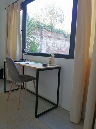 Customer photo review of Escritorio de madera MIMA 120 x 50 Negro