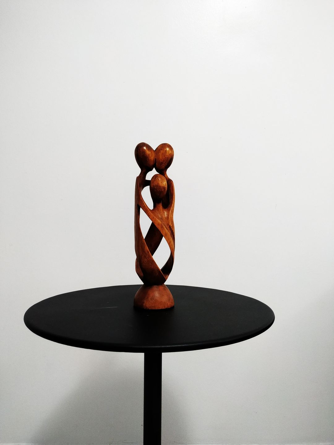 Customer photo review of Escultura Abstrata Família 30cm | Bali
