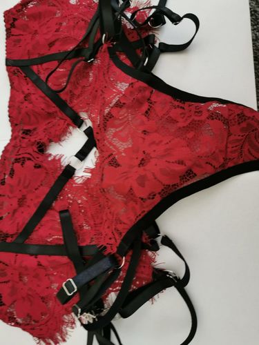 Customer photo review of Lucy String