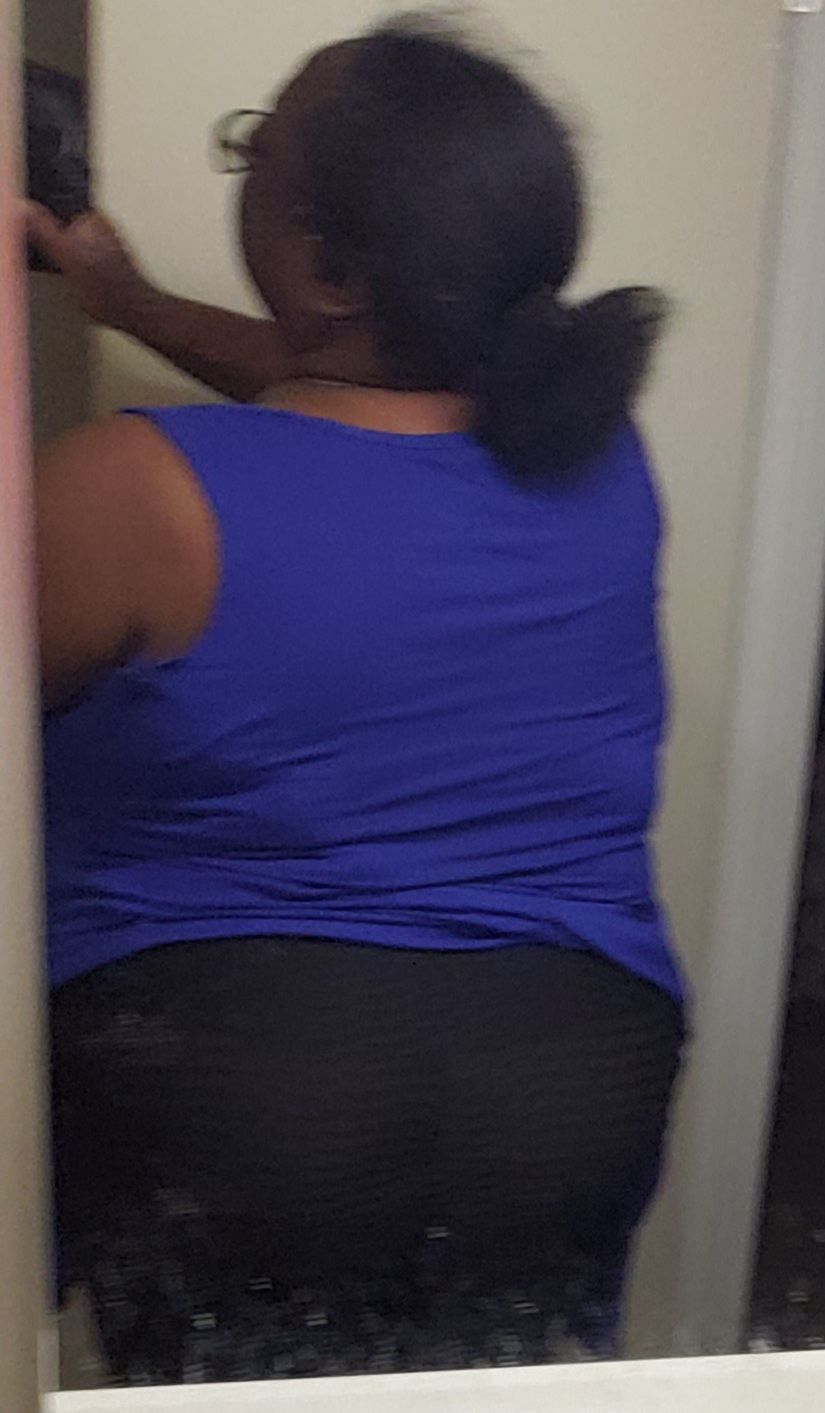 Customer photo review of Anti-Cellulite High Waisted Textured Leggings