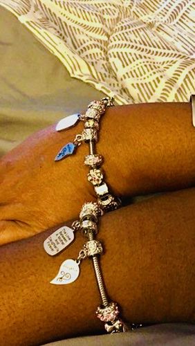 Customer photo review of Mother Daughter Eternal Love Bracelets