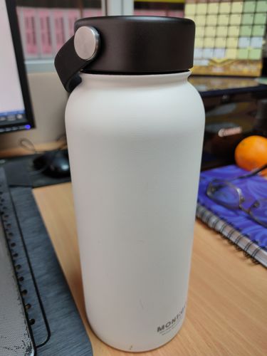 Customer photo review of (2-Pack Bundle) 32oz Ace Bottle 950ml - Dark Blue/Lavender