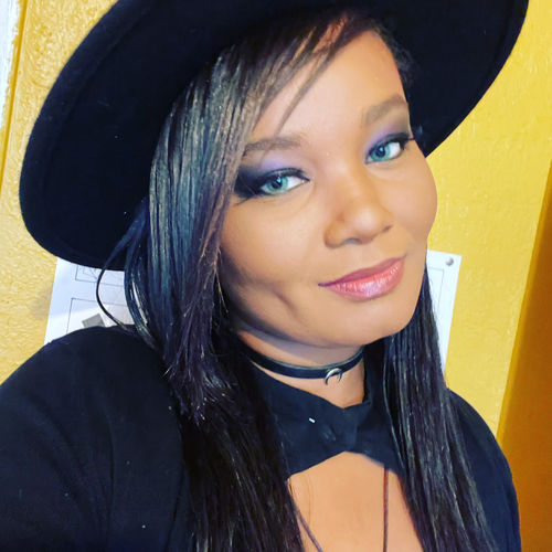 Customer photo review of Cherry Ocean Prescription Contact Lenses