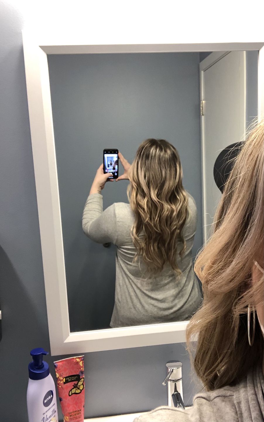 Customer photo review of Full Shine PU Seamless Clip in Extensions 100% Remy Human Hair 8 Pieces Balayage (#3/8/22)