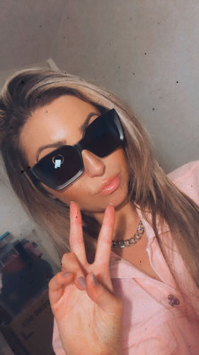 Customer photo review of Blanco - Gloss Black