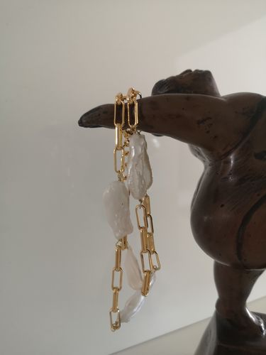 Customer photo review of Stick Shaped Baroque Pearl Gold Chain Necklace