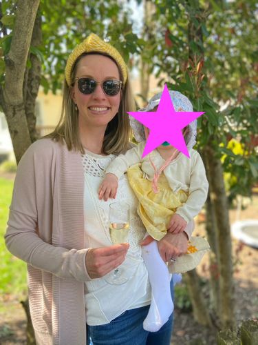 Customer photo review of YELLOW KNITTED KNOTTED HEADBAND