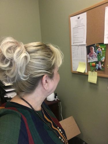 Customer photo review of JuvaBun Messy Bun