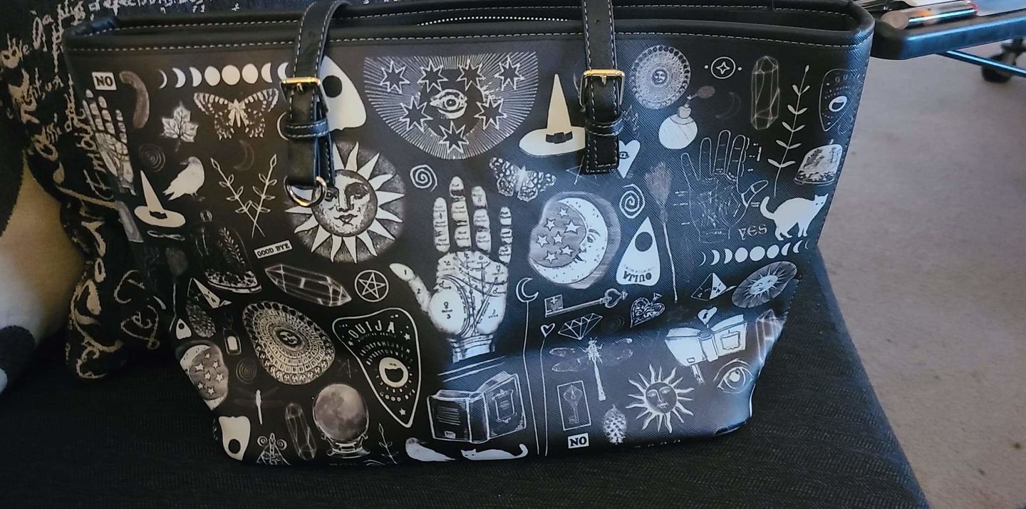 Customer photo review of Witch Please - Big Purse