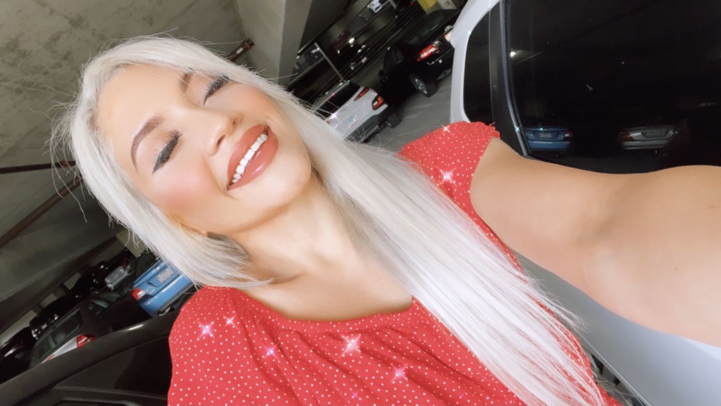 Customer photo review of Full Shine PU Seamless Clip in Extensions 100% Remy Human Hair 8 Pieces White Blonde (#1000)