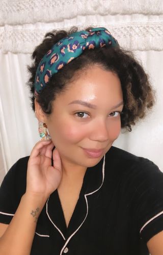 Customer photo review of TEAL LEOPARD SILK KNOTTED HEADBAND