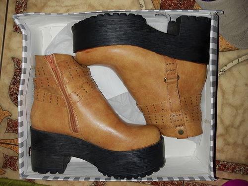 Customer photo review of BOTIN PLATAFORMA CAMEL 95445