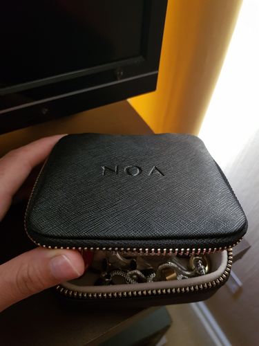 Customer photo review of JOYERO NOA NEGRO