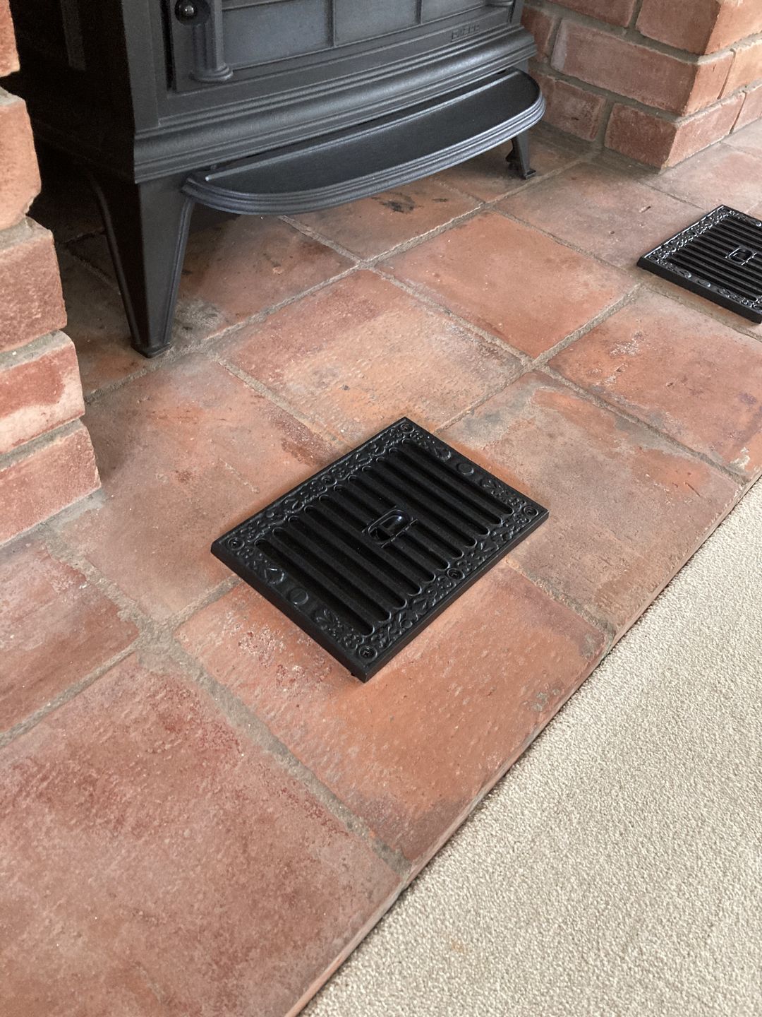 Customer photo review of Black Kenrick Hit & Miss Air Vent · 9 x 6 Inch ·