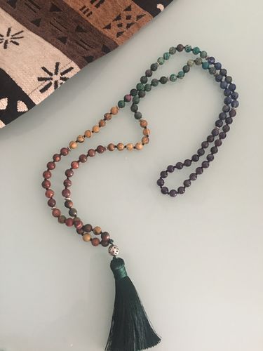 Customer photo review of Japa mala "7 chakras" 108 cuentas anudadas