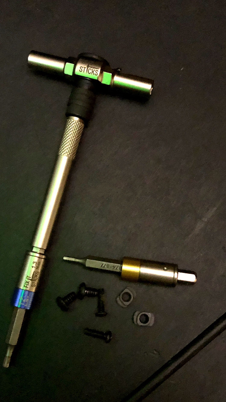 Customer photo review of 65, 45, 25 & 15 Inch Lbs Kit With Deluxe Case, T-Handle, and Extended Bit