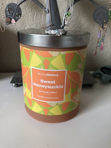 Customer photo review of Sweet Honeysuckle (Candle)