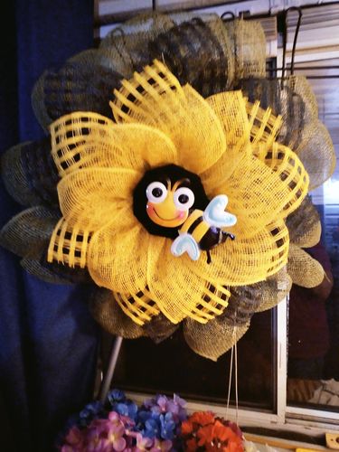 yellow poly burlap