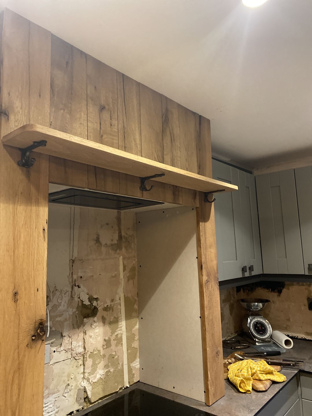 Customer photo review of 4 Inch Chiltern Cast Iron Shelf Bracket