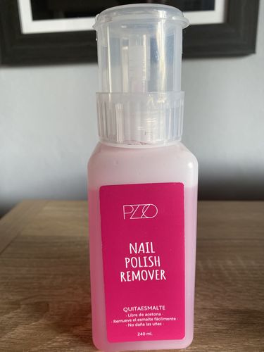 Customer photo review of Petrizzio Quita Esmalte Nail Polish Remover