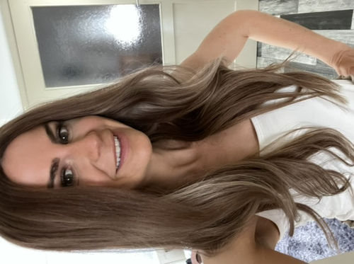 Customer photo review of Vania