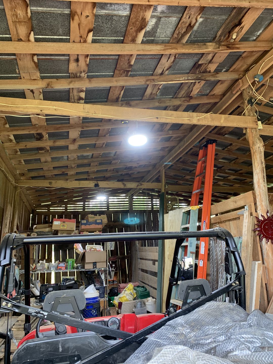 Customer photo review of UFO LED High Bay Light 150W 5700K Daylight White, 21750lm, IP65, 1-10V Dimmable, For Factory, Workshop, Warehouse, Garage, Commercial Shop
