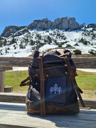 Customer photo review of Rucksack mit Patch (🌲)