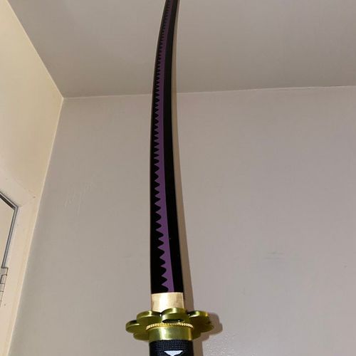 Customer photo review of One Piece Roronoa Zoro Handmade Japan katana Samurai Swords Sword Full Tang 1045 Carbon Steel Black Blade