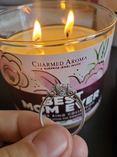 Customer photo review of Best Mom Ever Candle - 925 Sterling Silver Vintage Ring Collection