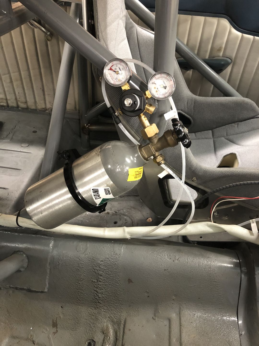 Customer photo review of Motion Raceworks Black Anodized 2.5lb CO2 Bottle Bracket (Bottle Not Included)