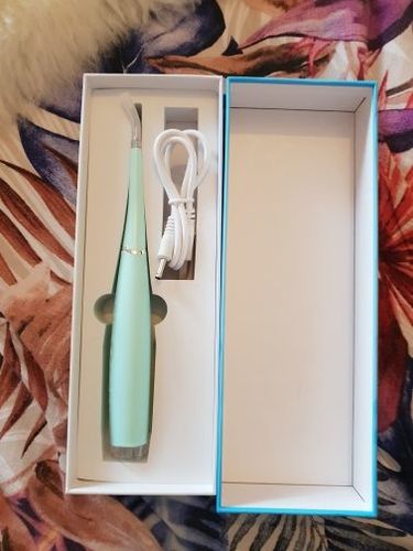 Customer photo review of SonicSmile™ Ultrasonic Tooth Cleaning Wand