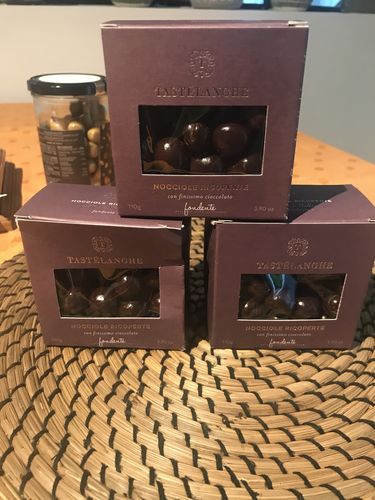 Customer photo review of 4 confezioni di Nocciola Piemonte IGP "Tostata" ricoperta di ciocciolato