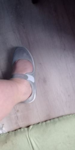 Customer photo review of New Velcro Women Mesh Casual Shoes